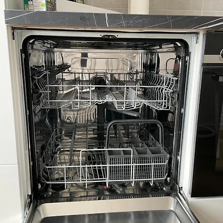 Ls01 Deluxe Apartment, Voll Ausgestattet, Zentral, Gross * Magdeburgo